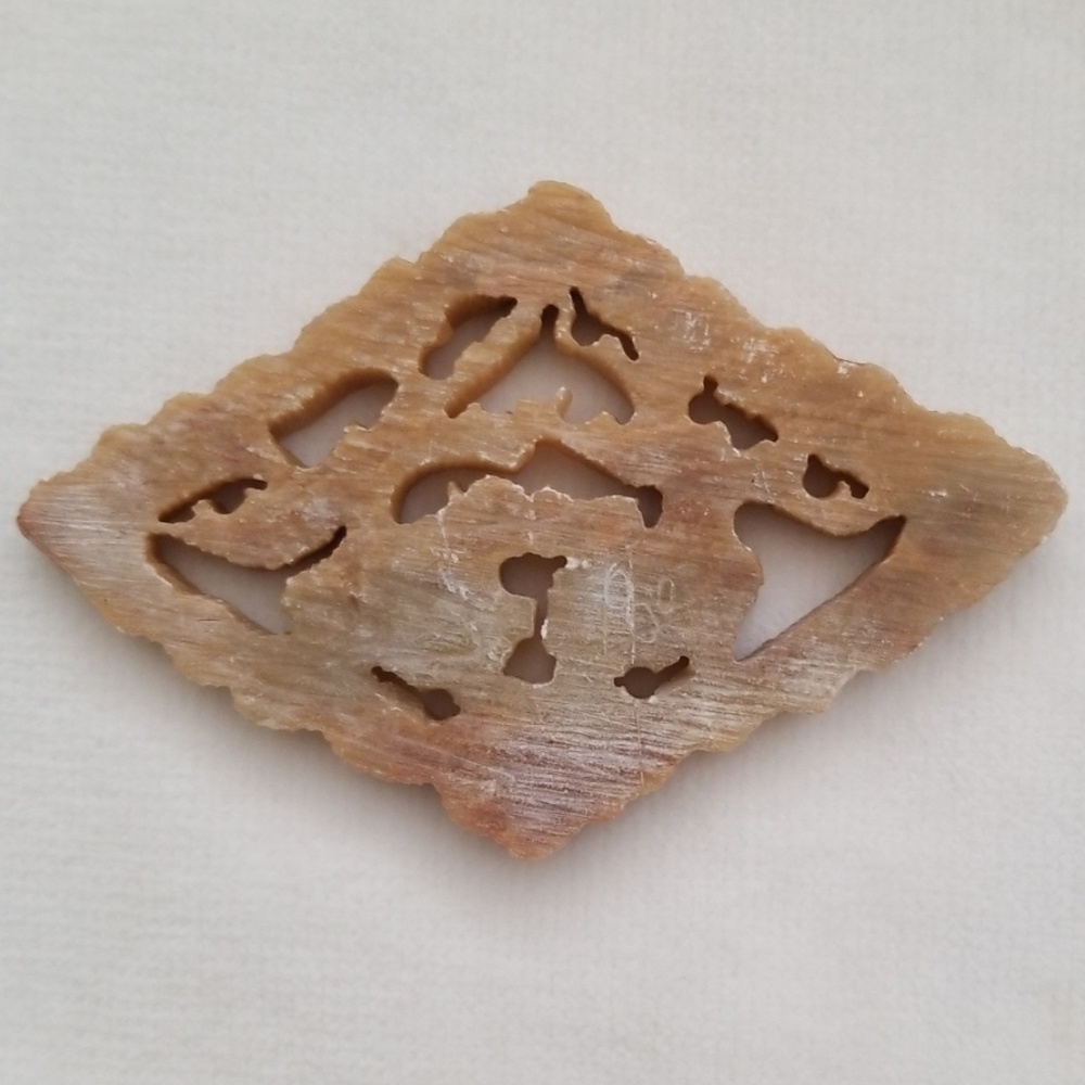 Kissing Koi Fish Hand Carved Soapstone Pendant - Picture 3 of 8